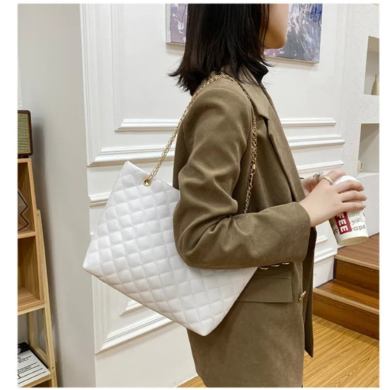 Diamond Lattice Tote Bag – Immediate Presence