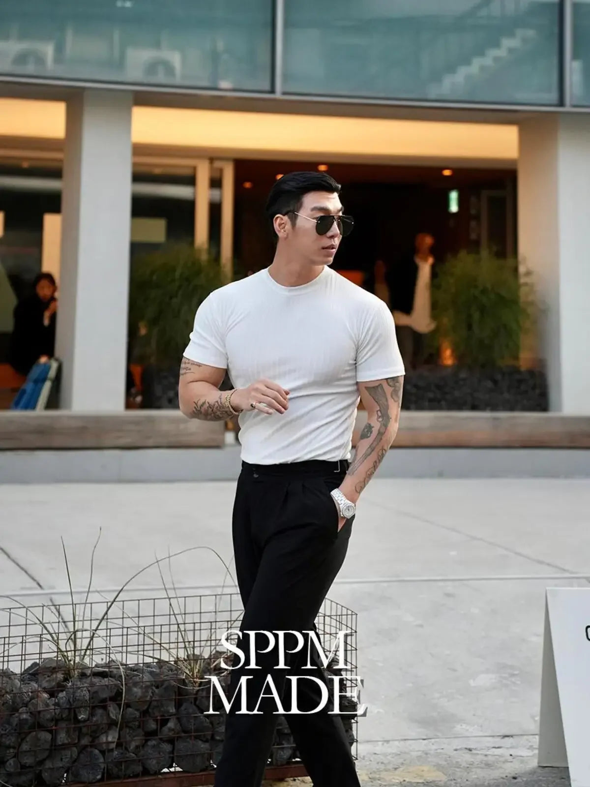 INS Fashion T-Shirt Style and performance in every detail