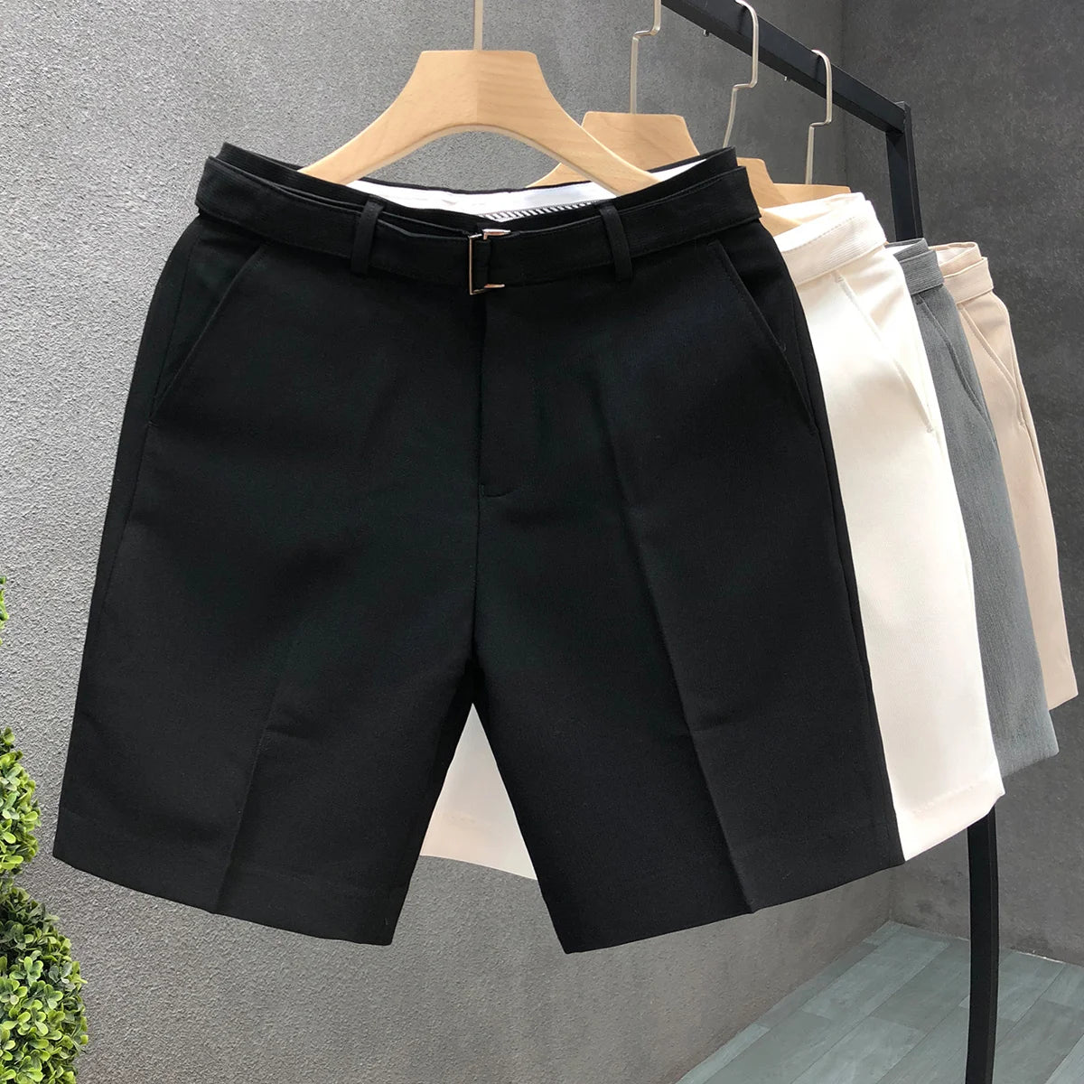Slim Fit Social Shorts – Light Elegance
